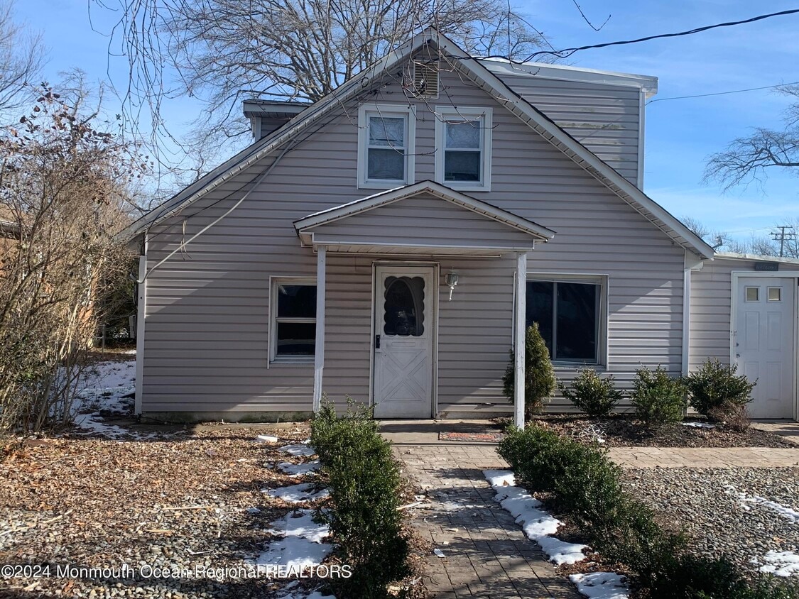 517 Rd, Toms River, NJ 08753 Townhome Rentals in Toms River NJ