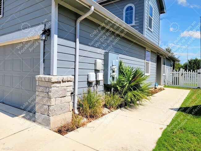 Building Photo - 3 br, 3 bath House - 1701 Logan Dr 8 8