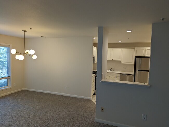 Foto del edificio - 420 Bellevue Way SE