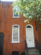 Building Photo - 352.5 W Orange St
