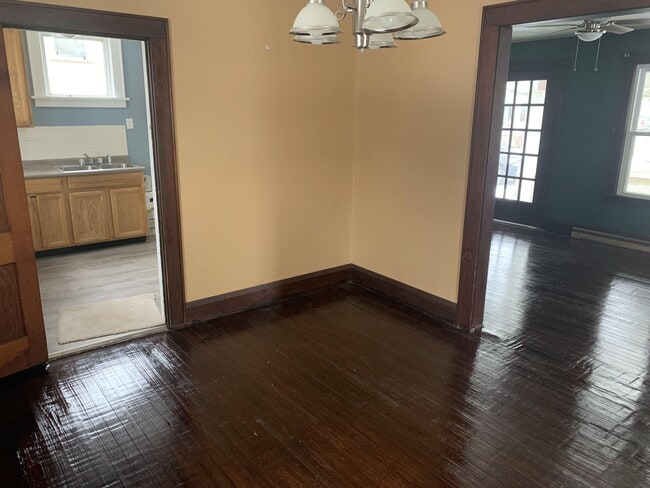 Foto del edificio - 1259 E Pershing St