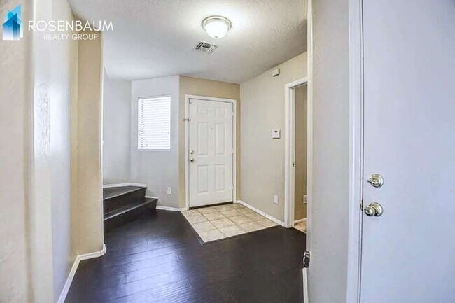 Foto del edificio - 24347 N Oasis Blvd