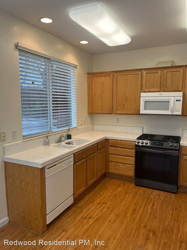 Building Photo - 3 br, 3 bath House - 5075 Santa Rosa Creek