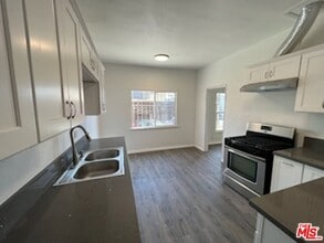 Building Photo - 1464 Alvira St