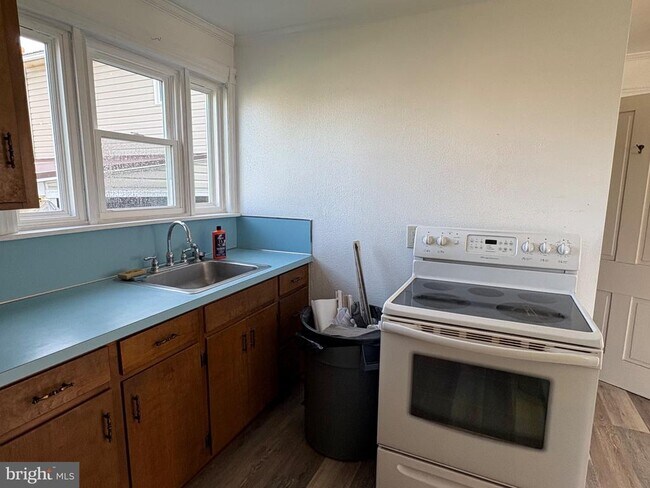 Foto del edificio - 50 E North St