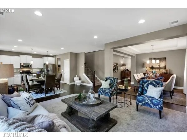 Building Photo - 4 br, 3 bath House - 5860 Northeast Pohlma...