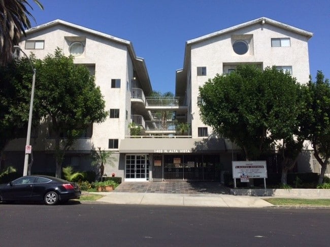 Building Photo - 1402 N Alta Vista Blvd