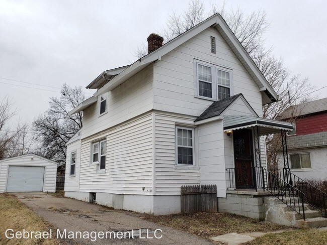 Building Photo - 3 br, 2 bath House - 1907 Joliet St.