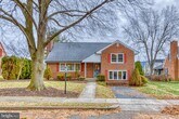 Primary Photo - 910 Lehigh St