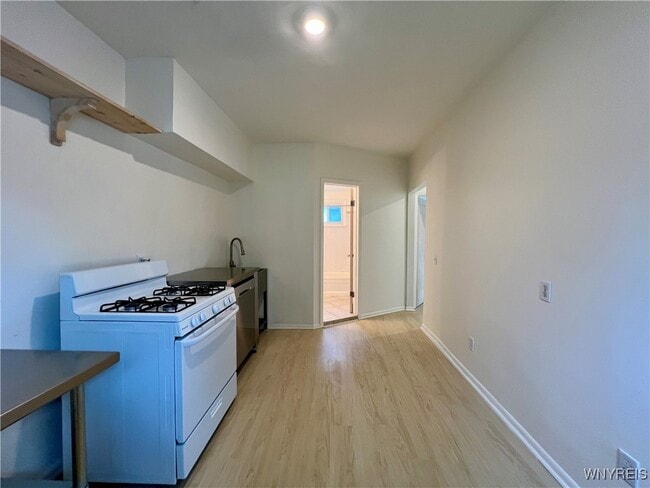 Building Photo - 15 Abbottsford Pl