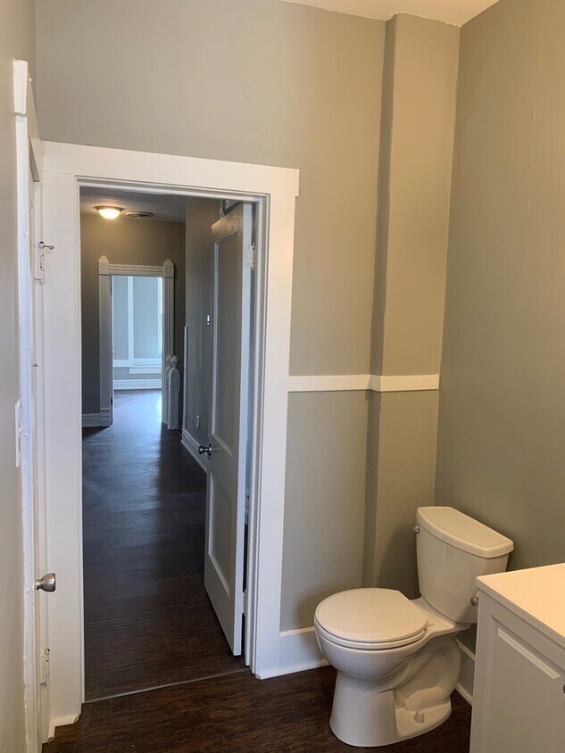 Primary Photo - 360 E Walnut St