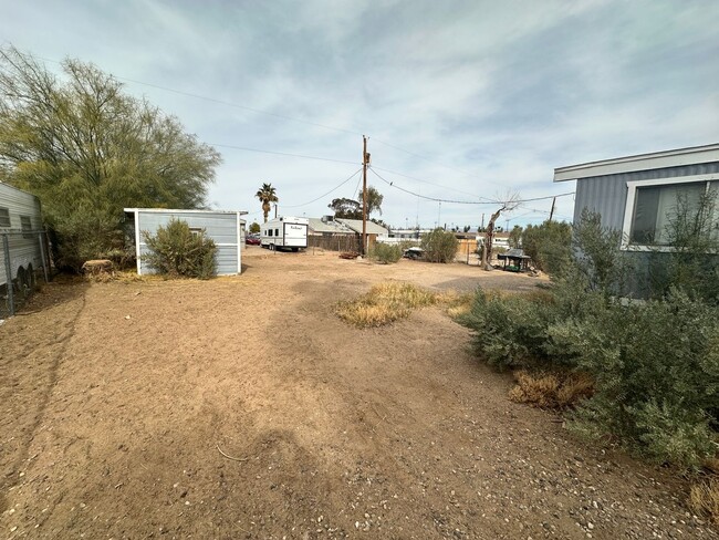 Building Photo - 2 bedroom 2 bath Mohave Valley