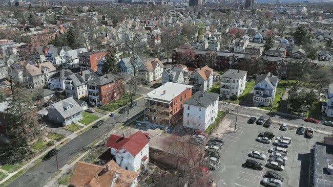  - 33-35 Rowe Ave