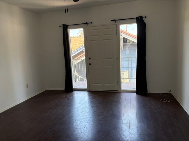 Building Photo - 2620 Idell St