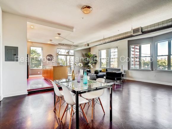 Building Photo - 277 Broadway