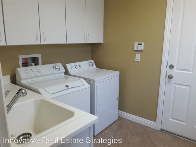 Building Photo - 7169 Cypress Run Dr