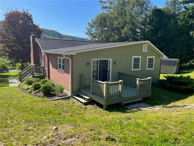 Building Photo - 338 Old Rte 22