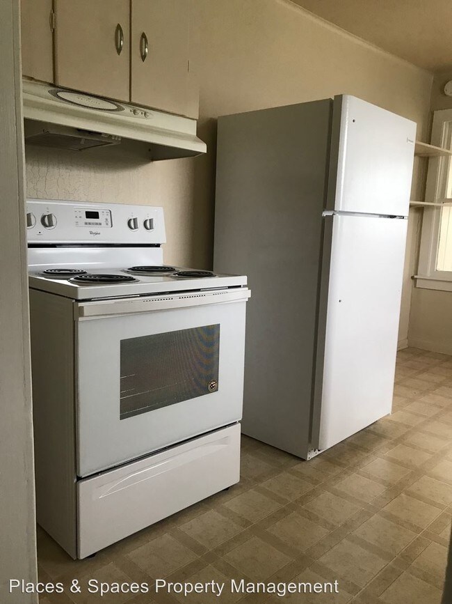 Building Photo - 2 br, 1 bath House - 6917 Airport Road