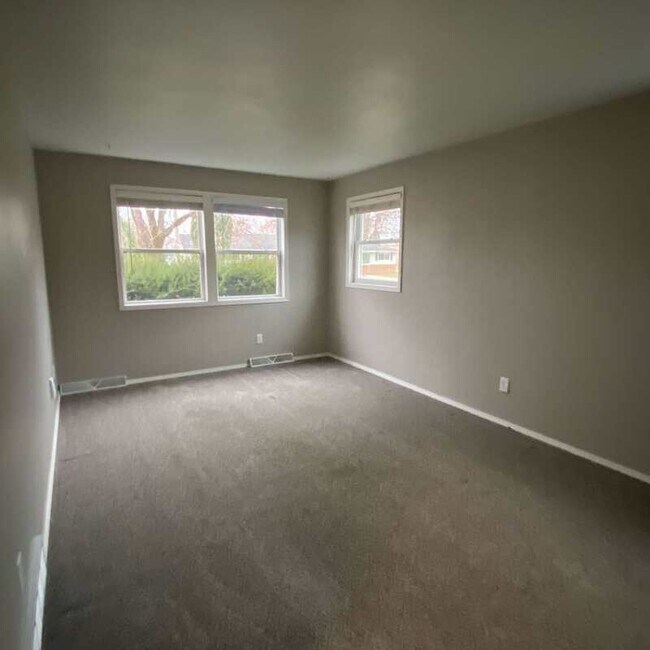 Foto del edificio - 15 Woodmere Ct