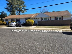 Building Photo - 123 Harvard Rd S