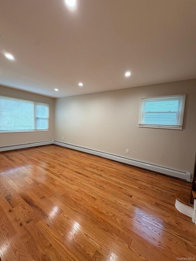 Foto del edificio - 21 W Centennial Ave