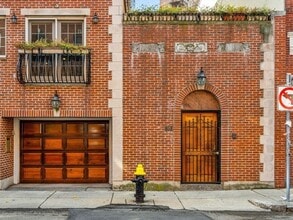 Building Photo - 190 Endicott St