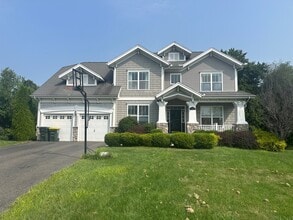 Building Photo - 4 Independence Cir