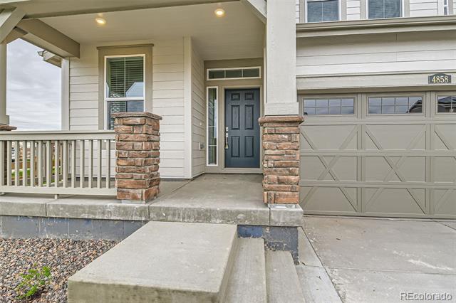 Foto del edificio - 4858 Astor Pl