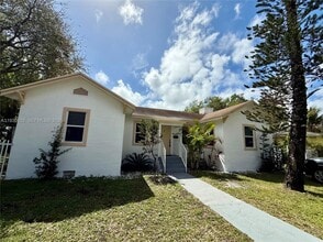 Building Photo - 684 NE 83rd Terrace