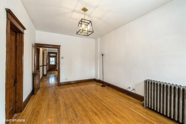 Building Photo - 2247 S Whipple St