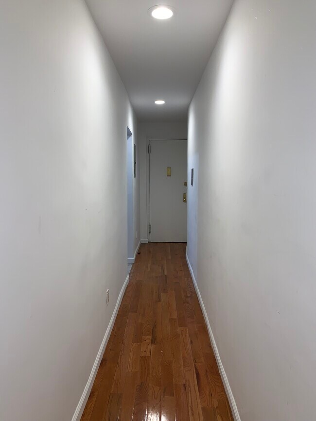 Building Photo - 112 W 138th St