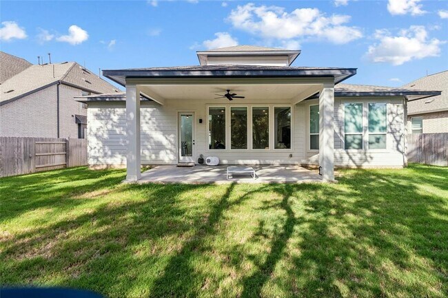 Foto del edificio - 490 Constitution Wy