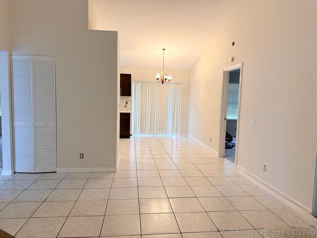 Building Photo - 13675 Yarmouth Ct
