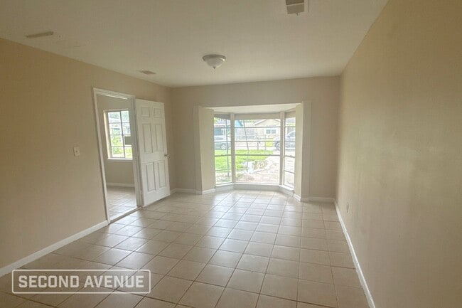 Foto del edificio - 9117 Oak Knoll Ln