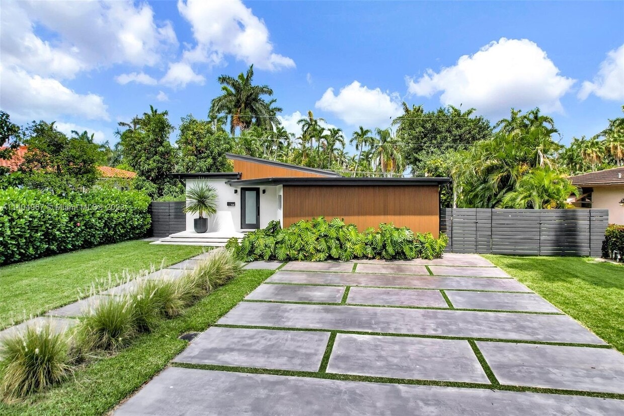 7531 Miami View Dr, North Bay Village, FL 33141 House for Rent in