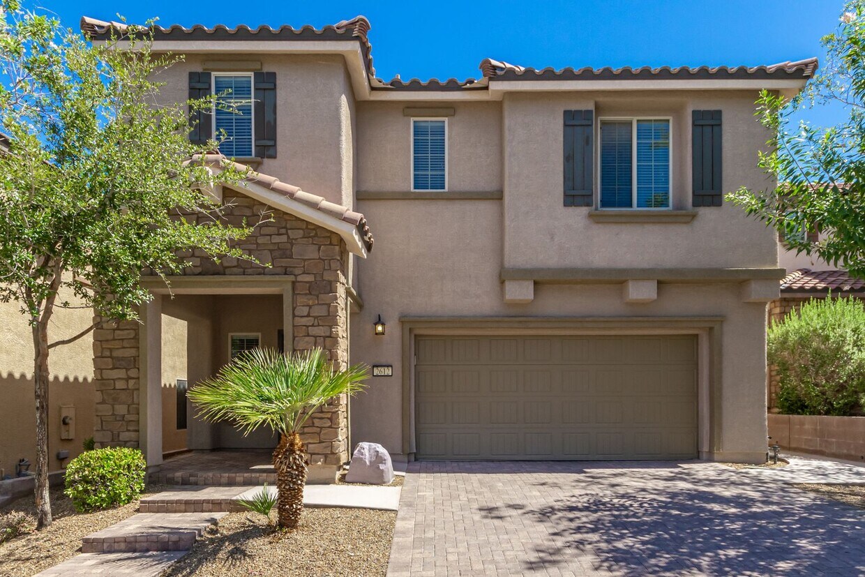 Foto principal - Stunning 3-Bedroom Anthem Gem with Loft, D...