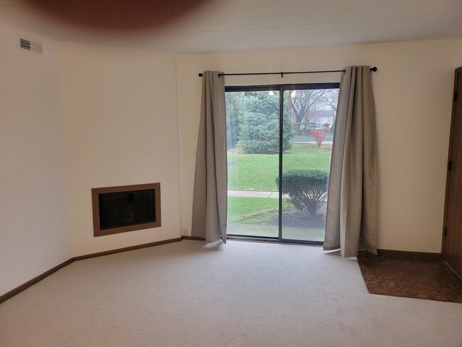 Foto del edificio - 1721 S Washington St