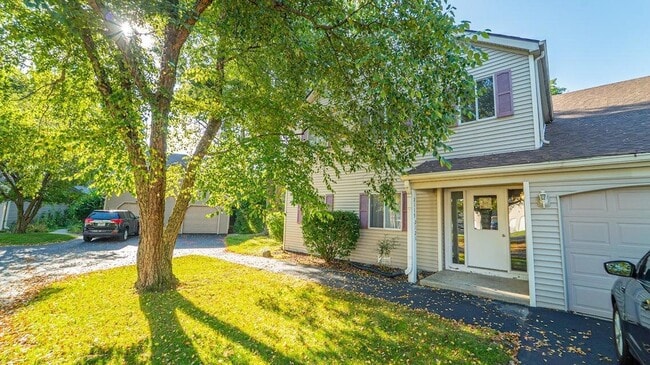 Foto del edificio - 2121 Dogwood Ln