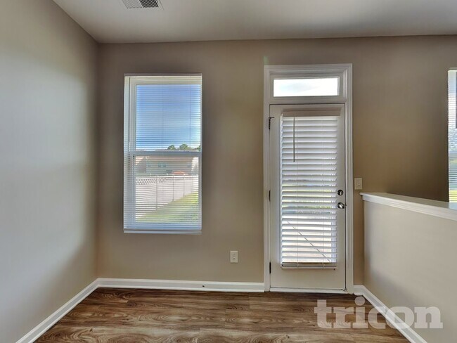 Foto del edificio - 510 Rook Rd