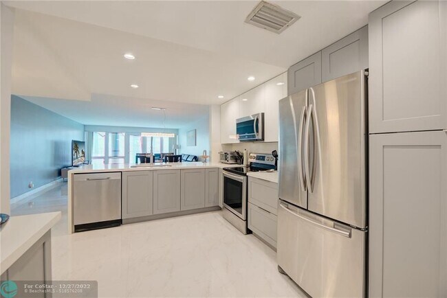 Foto del edificio - 4100 Galt Ocean Dr