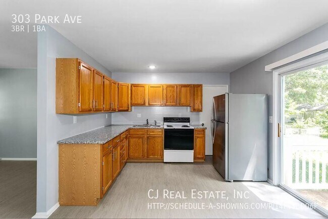 Building Photo - 303 Park Ave