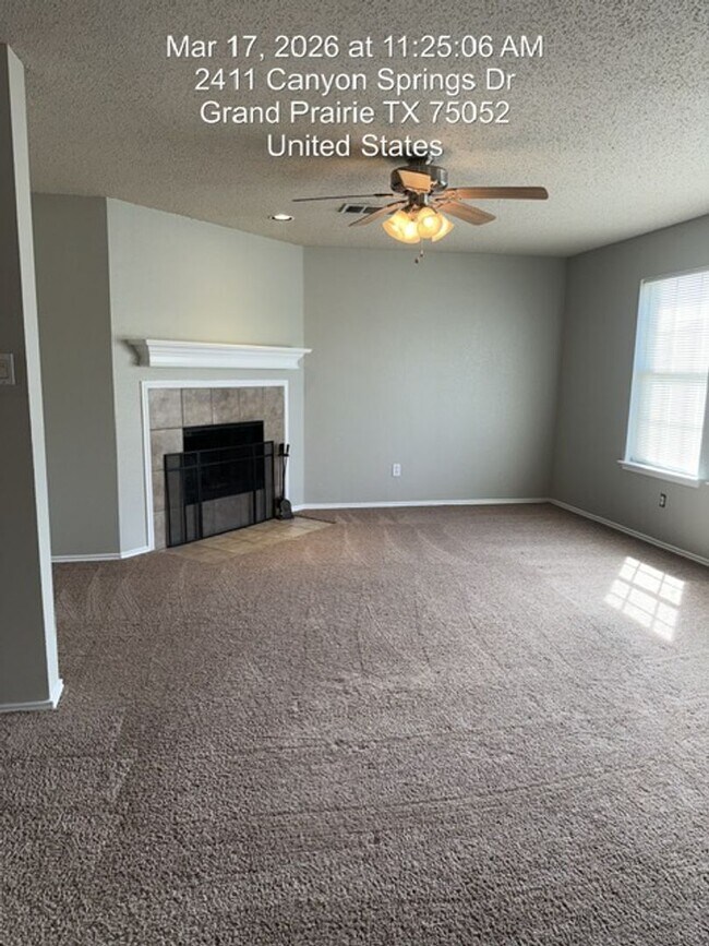 Foto del edificio - 2411 Canyon Springs Dr