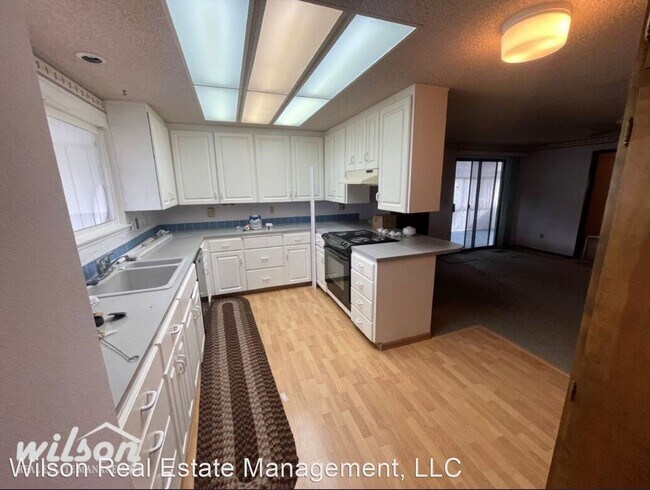 Building Photo - 3 br, 1.5 bath House - 1425 S 27th Ave