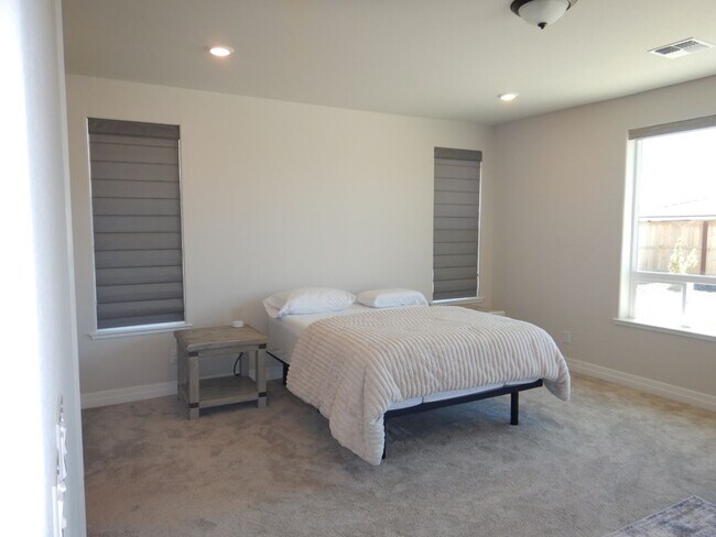 Building Photo - Gorgeous Singe Story in Spanish Springs