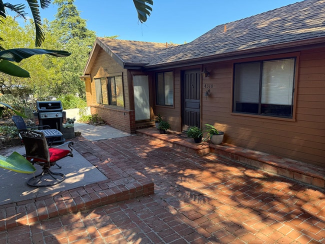 Building Photo - 4310 Ocean View Dr