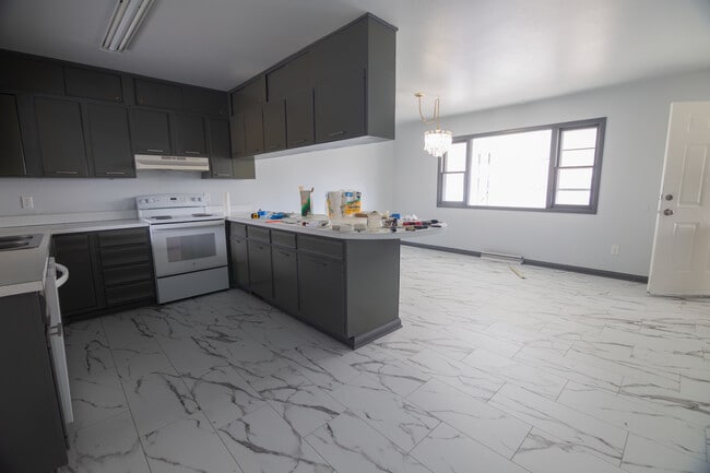 Building Photo - 1731 Augsburg Dr