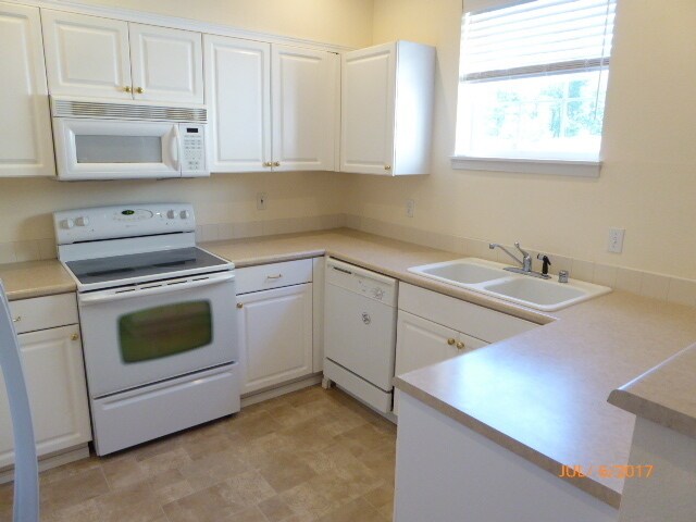 Foto del edificio - Beautiful 3 Bed 2.75 Bath Condo - Williams...