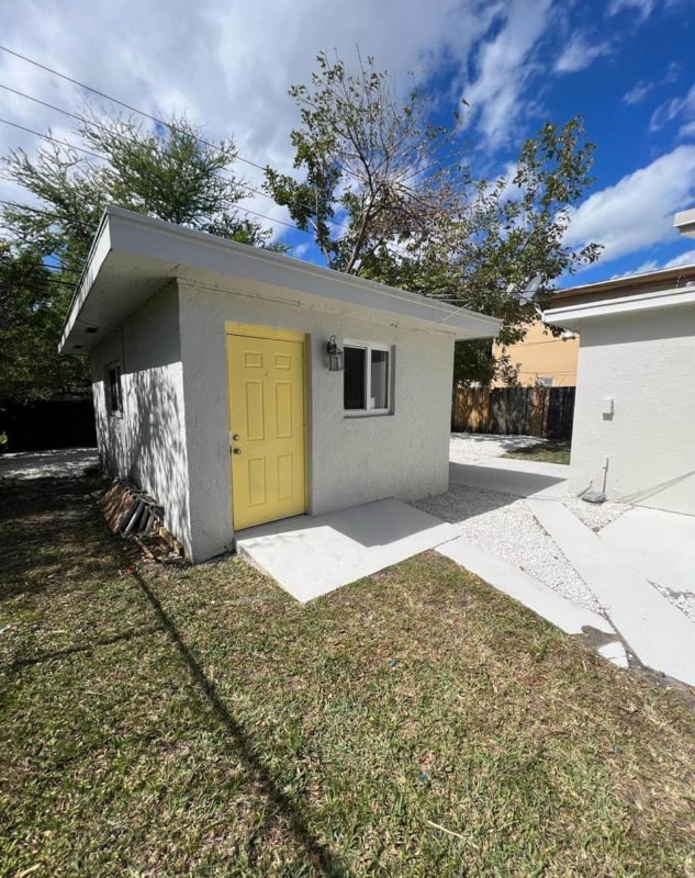 Primary Photo - 741 NW 3rd Ave