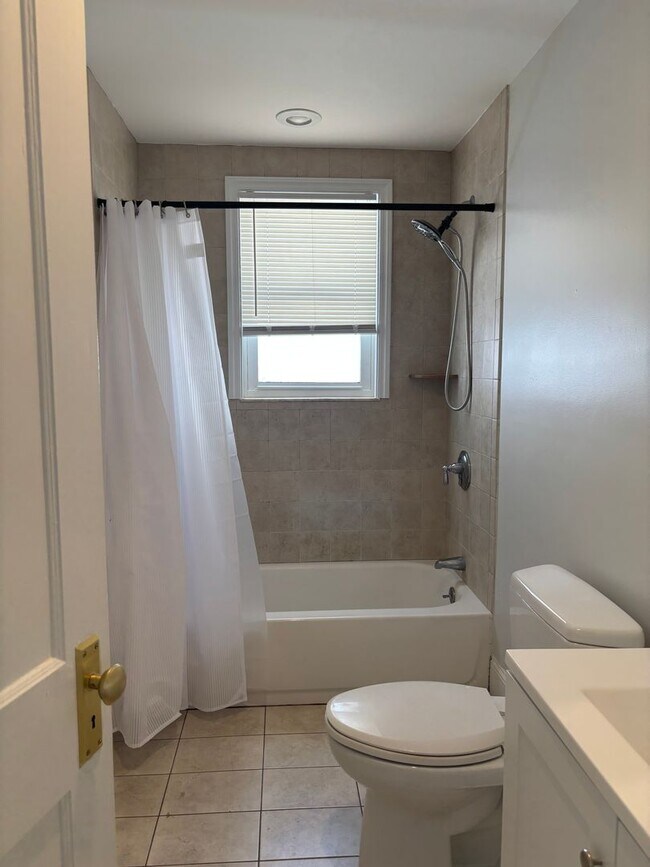 Building Photo - No Brokers Fee. All New, Private Porch, La...