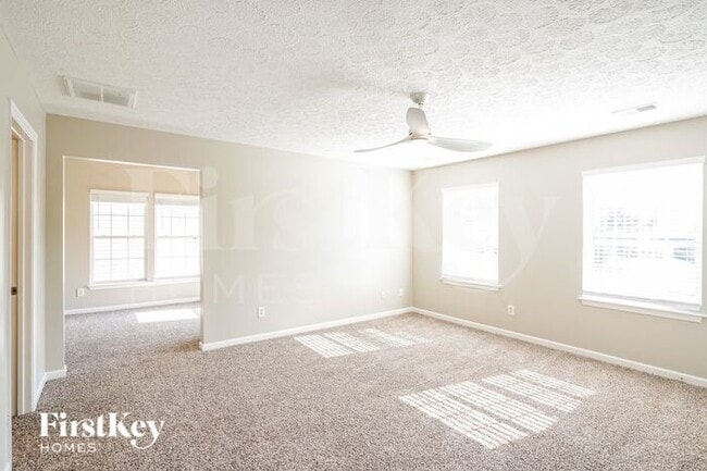 Building Photo - 1660 Comanche Run